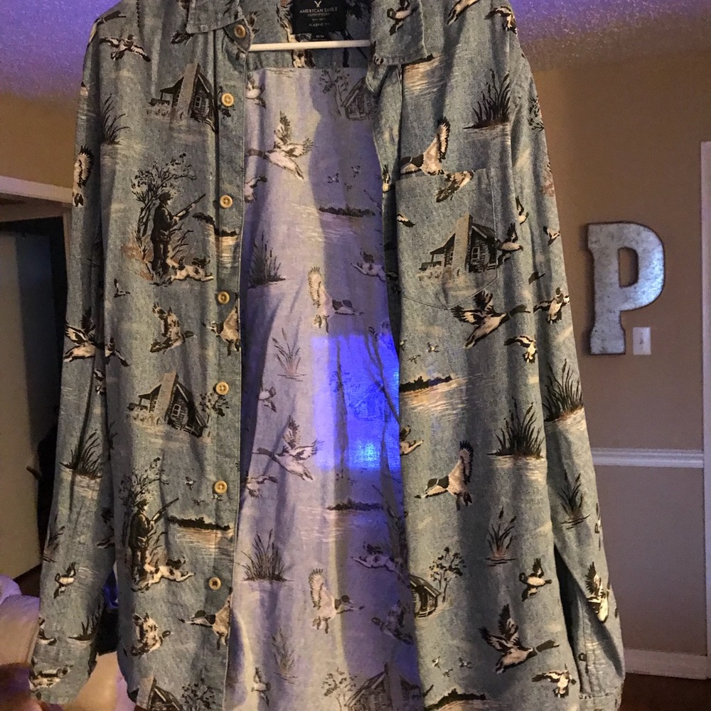 American eagle button up